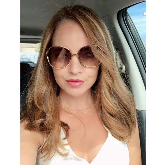 Meet your Posher, Kristen - Picture 1 of 1